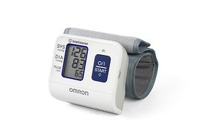 Тонометр на запястье Omron R1